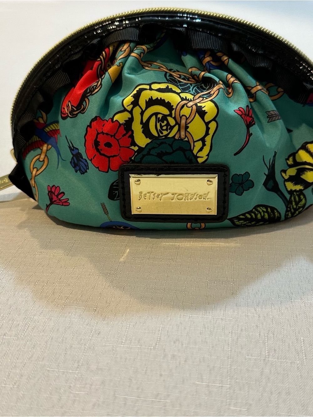 Betsey Johnson Floral Makeup Cosmetic Bag